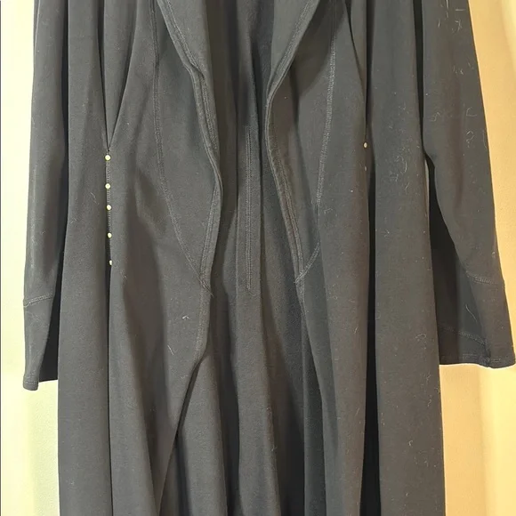 Elegant Black Long Coat - Picture 6 of 15